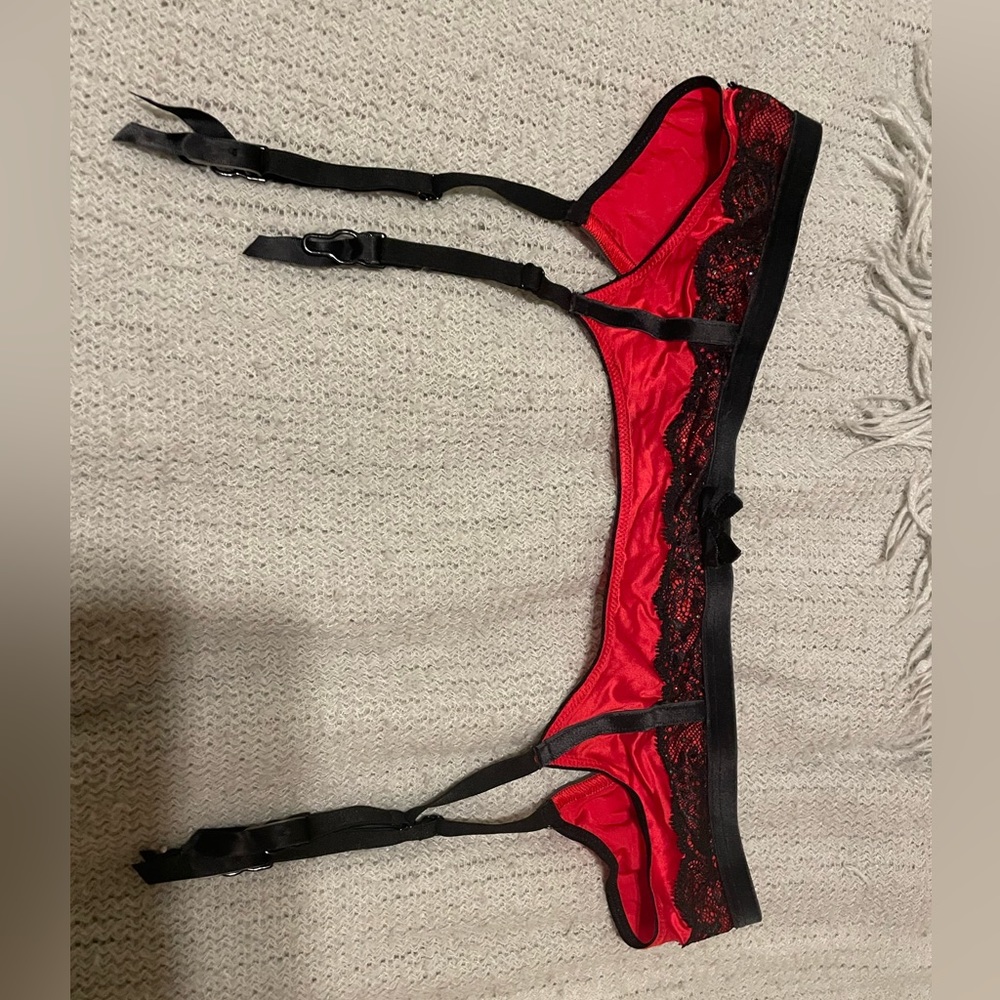 VS Very Sexy Garter Belt ❤️❤️